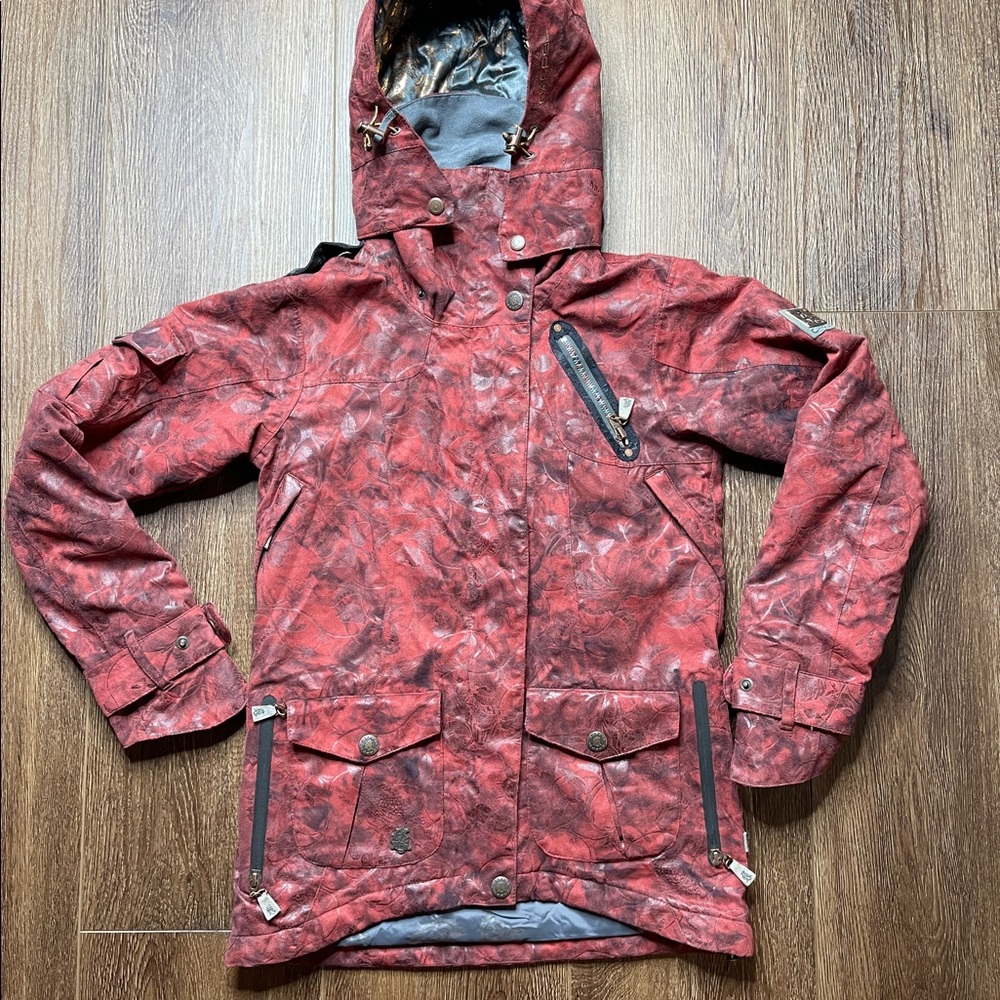 Women's CAPP3L by Ride Snowboards Thinsulate Jacket.